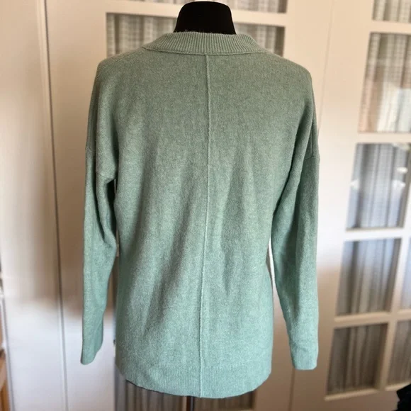 Madewell Crewneck Sweater - Picture 7 of 7